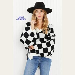 Oversized Checkered V-Neck Sweater